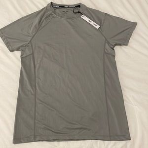 ASOS 4505 Mens Grey Training Shirt size L